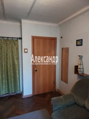 Продам трехкомнатную (3-комн.) квартиру, Шелгунова ул, 26, Санкт-Петербург г