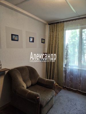 Продам трехкомнатную (3-комн.) квартиру, Шелгунова ул, 26, Санкт-Петербург г