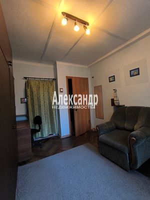 Продам трехкомнатную (3-комн.) квартиру, Шелгунова ул, 26, Санкт-Петербург г