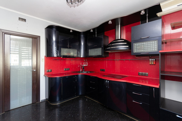 Продам многокомнатную квартиру, Поречная ул, 31к1, Москва г