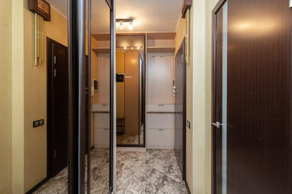 Продам многокомнатную квартиру, Поречная ул, 31к1, Москва г