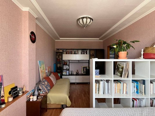 Продам однокомнатную (1-комн.) квартиру, Энергетическая ул, 19, Астрахань г