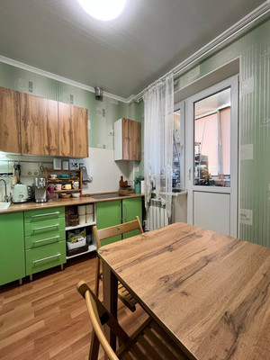 Продам однокомнатную (1-комн.) квартиру, Энергетическая ул, 19, Астрахань г