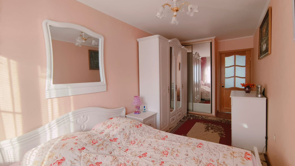 Продам двухкомнатную (2-комн.) квартиру, Яблочкова ул, 31, Астрахань г