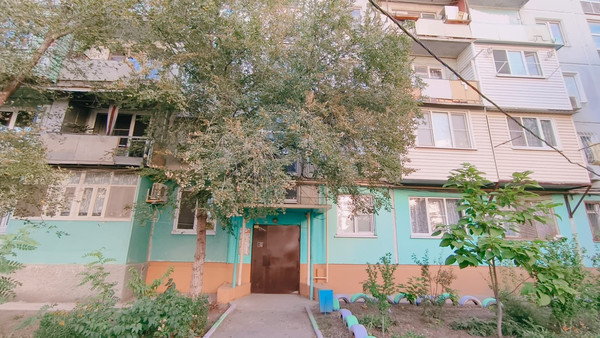 Продам двухкомнатную (2-комн.) квартиру, Яблочкова ул, 31, Астрахань г