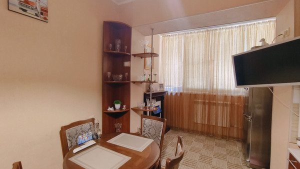 Продам однокомнатную (1-комн.) квартиру, Бориса Алексеева ул, 36к1, Астрахань г