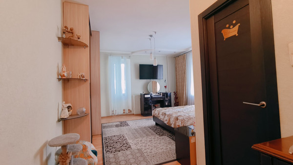 Продам однокомнатную (1-комн.) квартиру, Бориса Алексеева ул, 36к1, Астрахань г