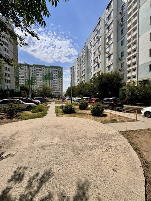 Продам двухкомнатную (2-комн.) квартиру, Бориса Алексеева ул, 20к1, Астрахань г