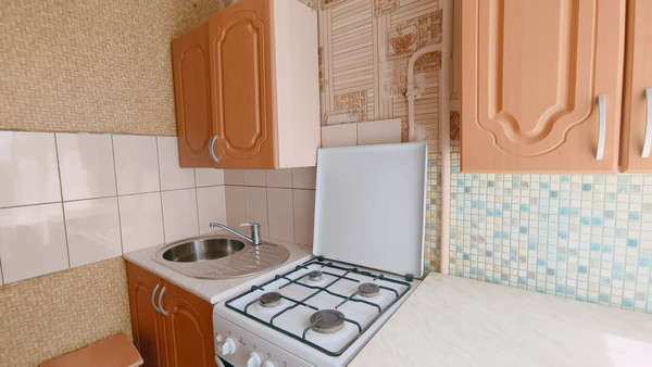 Продам однокомнатную (1-комн.) квартиру, Валерии Барсовой ул, 12к2, Астрахань г