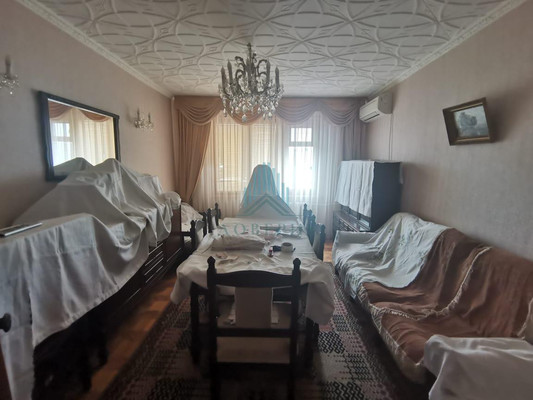 Продам трехкомнатную (3-комн.) квартиру, Кубанская ул, 21к1, Астрахань г