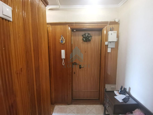 Продам трехкомнатную (3-комн.) квартиру, Кубанская ул, 21к1, Астрахань г