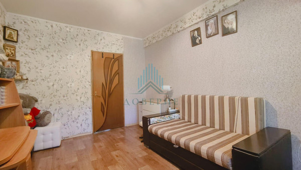 Продам трехкомнатную (3-комн.) квартиру, Кубанская ул, 31к1, Астрахань г