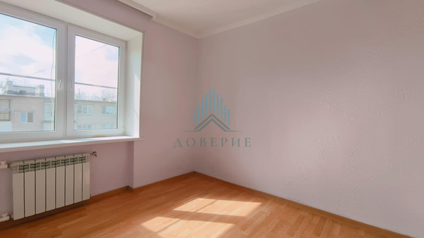 Продам двухкомнатную (2-комн.) квартиру, Юность мкр, 5, Яксатово с