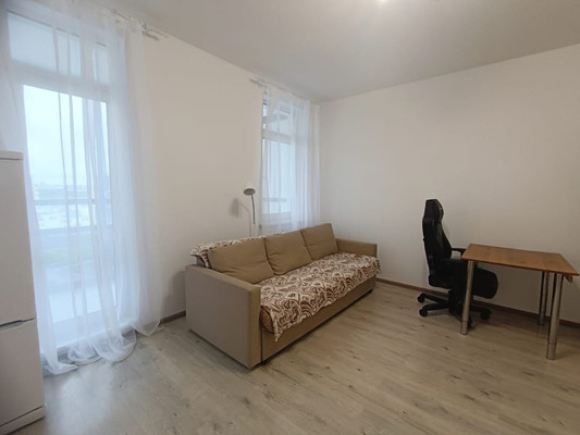 Продам однокомнатную (1-комн.) квартиру, Воронцовский б-р, 11к3, Мурино п
