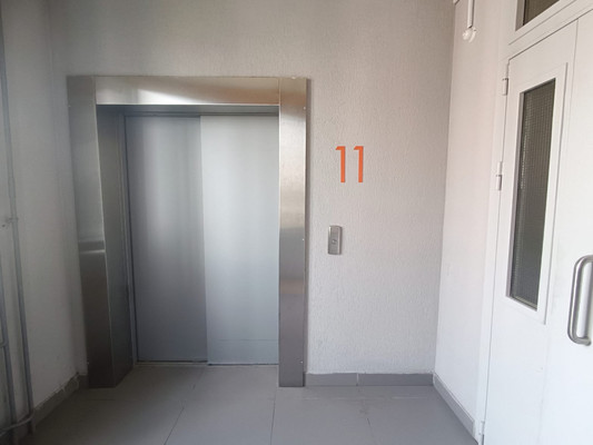 Продам однокомнатную (1-комн.) квартиру, Воронцовский б-р, 11к3, Мурино п