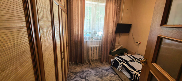 Продам двухкомнатную (2-комн.) квартиру, Школьная ул, 1, Агой с