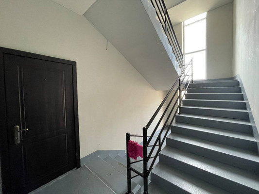 Продам трехкомнатную (3-комн.) квартиру, им. Сижажева М.В. ул, 18, Чегем г