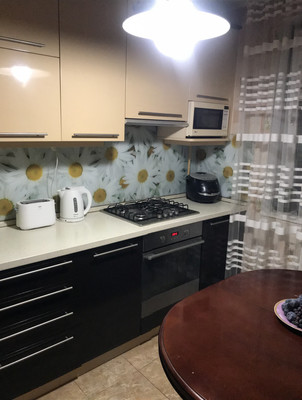 Продам двухкомнатную (2-комн.) квартиру, им. Матэ Залки ул, 7, Симферополь г