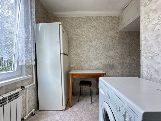 Продам однокомнатную (1-комн.) квартиру, Большевиков пр-кт, 81М, Санкт-Петербург г
