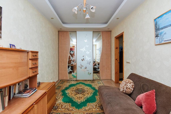 Продам двухкомнатную (2-комн.) квартиру, Советская ул, 12, Сыктывкар г