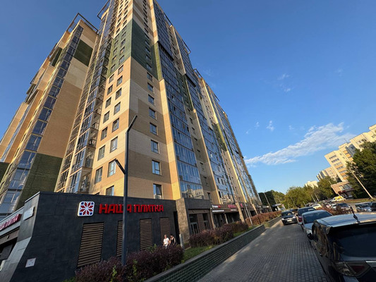 Продам двухкомнатную (2-комн.) квартиру, Братьев Касимовых ул, 35, Казань г