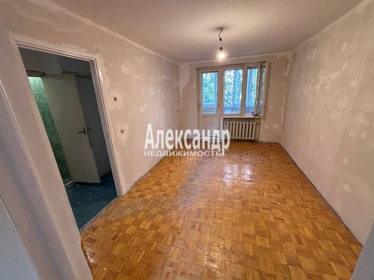 Продам двухкомнатную (2-комн.) квартиру, Луначарского пр-кт, 42к2, Санкт-Петербург г