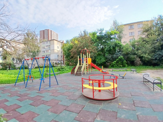 Продам однокомнатную (1-комн.) квартиру, Кальная ул, 40, Рязань г