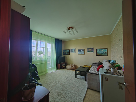 Продам трехкомнатную (3-комн.) квартиру, Тагилстроевская ул, 5, Нижний Тагил г