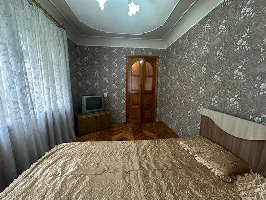 Сдам двухкомнатную (2-комн.) квартиру, Красная ул, 65, Кропоткин г