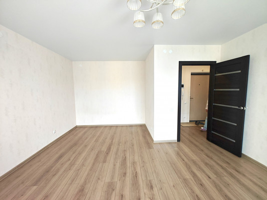 Продам однокомнатную (1-комн.) квартиру, Петра Гаврилова ул, 32, Царево д