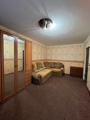Продам двухкомнатную (2-комн.) квартиру, Луговая ул, 6, Назия гп