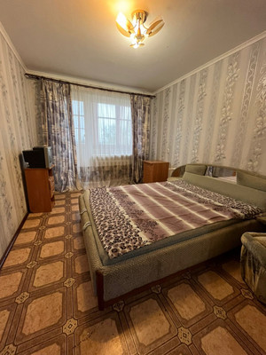 Продам двухкомнатную (2-комн.) квартиру, Луговая ул, 6, Назия гп