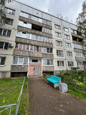 Продам двухкомнатную (2-комн.) квартиру, Луговая ул, 6, Назия гп