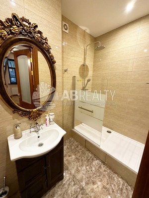 Продам коммерческое помещение 166,3 м2, Сивцев Вражек пер, 14, Москва г