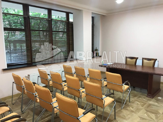 Продам коммерческое помещение 166,3 м2, Сивцев Вражек пер, 14, Москва г