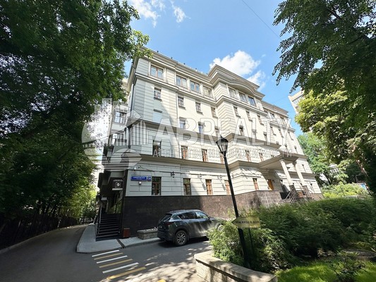 Продам коммерческое помещение 166,3 м2, Сивцев Вражек пер, 14, Москва г