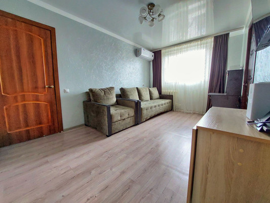 Продам двухкомнатную (2-комн.) квартиру, Неделина ул, 19, Нальчик г