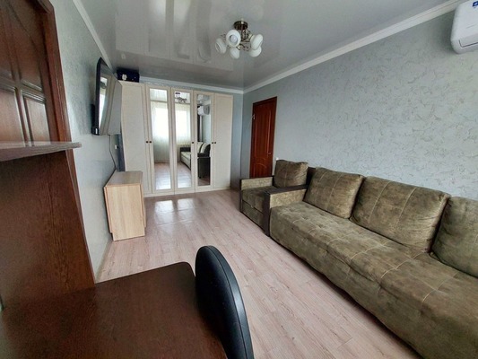 Продам двухкомнатную (2-комн.) квартиру, Неделина ул, 19, Нальчик г