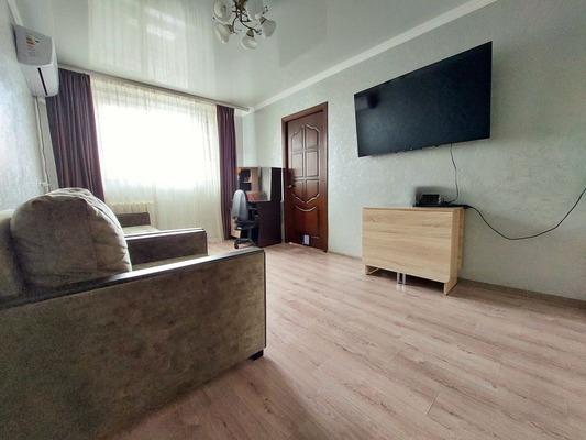 Продам двухкомнатную (2-комн.) квартиру, Неделина ул, 19, Нальчик г