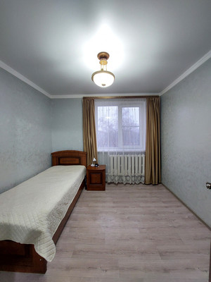 Продам двухкомнатную (2-комн.) квартиру, Неделина ул, 19, Нальчик г