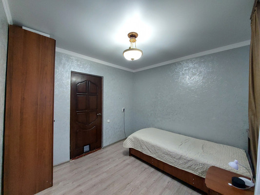 Продам двухкомнатную (2-комн.) квартиру, Неделина ул, 19, Нальчик г