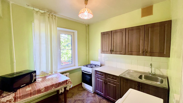 Продам трехкомнатную (3-комн.) квартиру, 28-й Армии ул, 16к1, Астрахань г