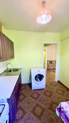 Продам трехкомнатную (3-комн.) квартиру, 28-й Армии ул, 16к1, Астрахань г