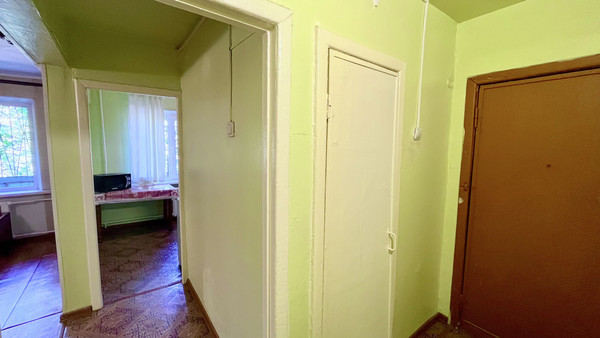 Продам трехкомнатную (3-комн.) квартиру, 28-й Армии ул, 16к1, Астрахань г