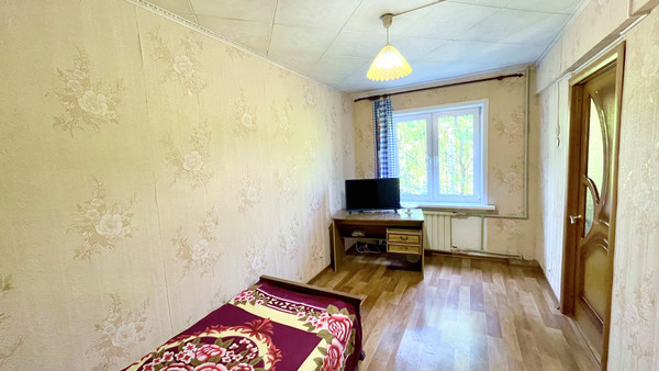 Продам трехкомнатную (3-комн.) квартиру, 28-й Армии ул, 16к1, Астрахань г