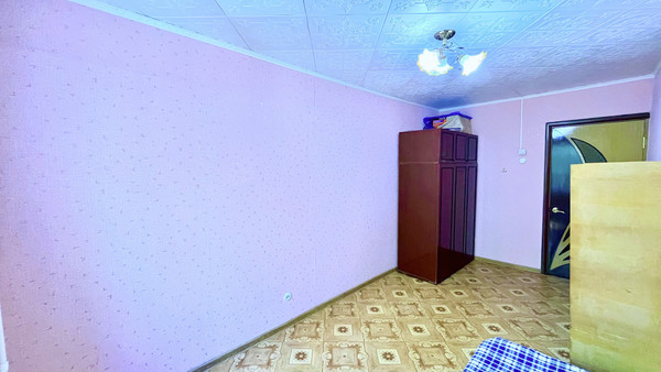 Продам трехкомнатную (3-комн.) квартиру, 28-й Армии ул, 16к1, Астрахань г