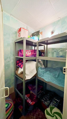 Продам трехкомнатную (3-комн.) квартиру, 28-й Армии ул, 16к1, Астрахань г