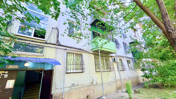 Продам трехкомнатную (3-комн.) квартиру, 28-й Армии ул, 16к1, Астрахань г