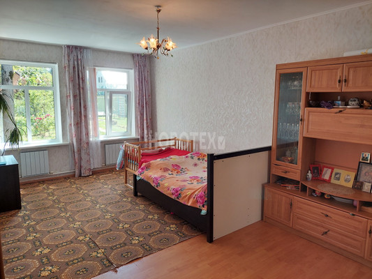 Продам однокомнатную (1-комн.) квартиру, Кирпичная ул, 5, Хадыженск г