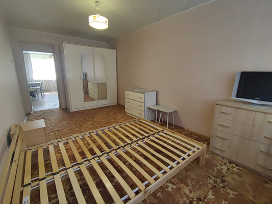 Продам двухкомнатную (2-комн.) квартиру, Ленина ул, 23, Белореченск г